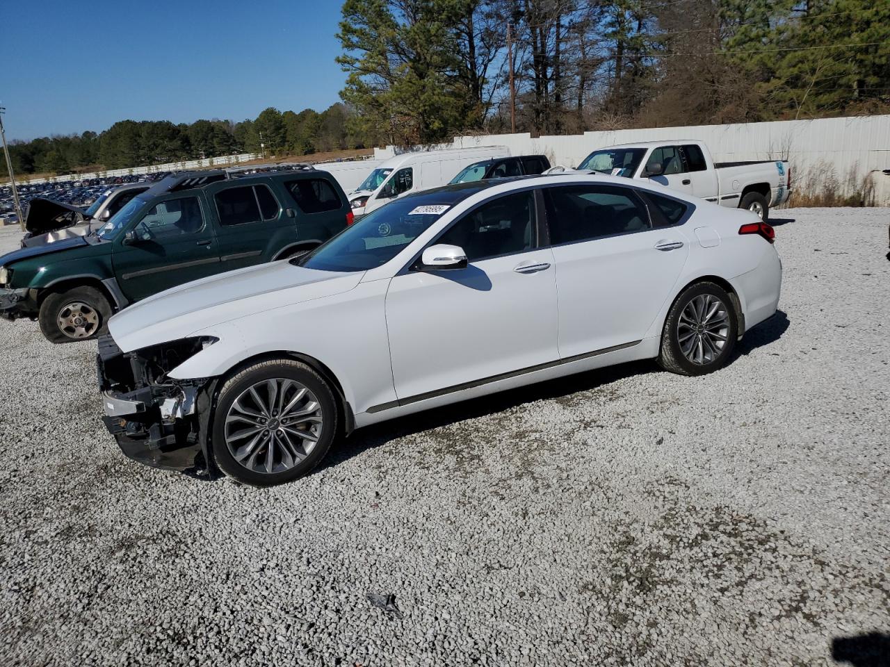 HYUNDAI GENESIS 3. 2015