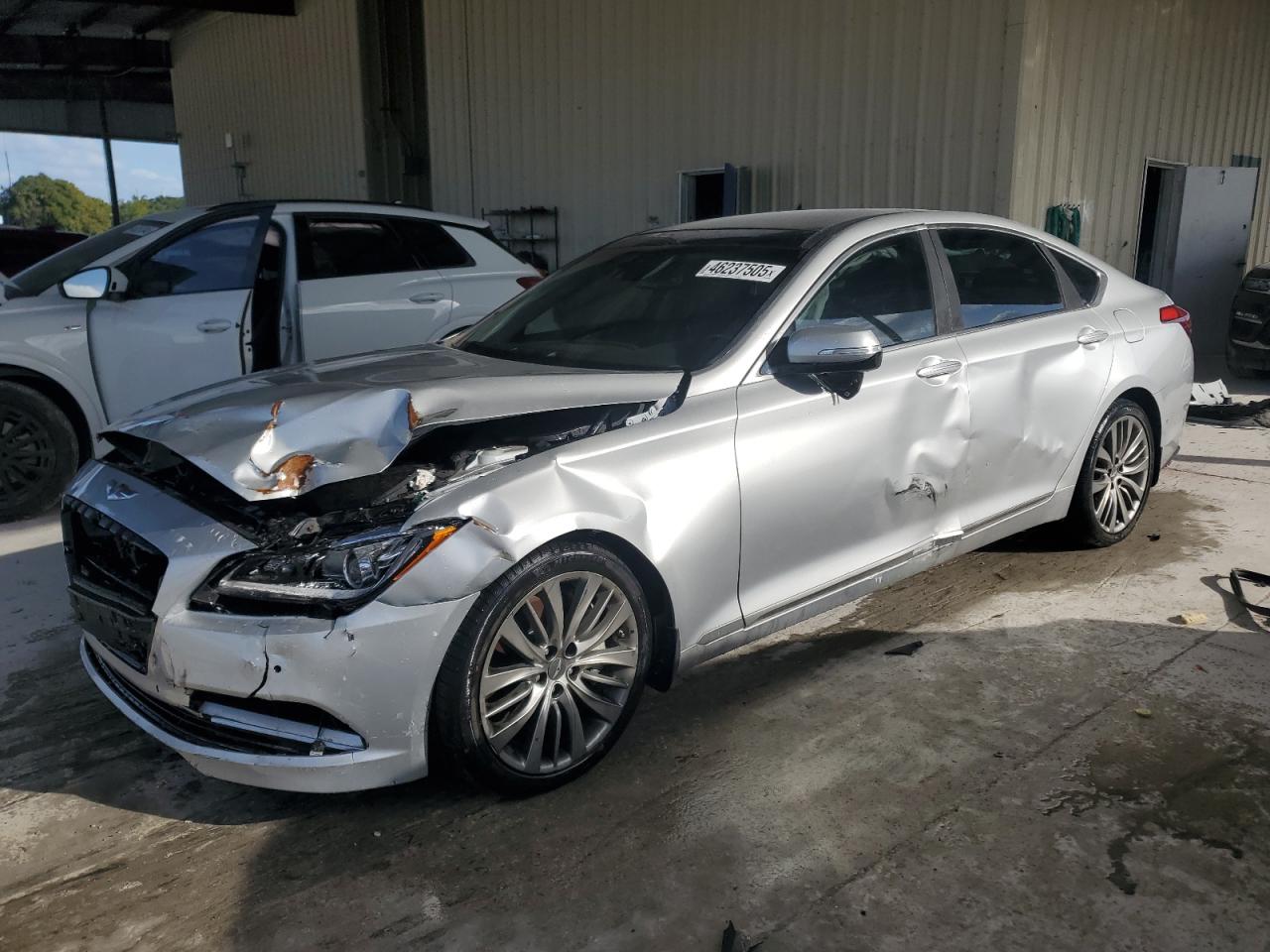 HYUNDAI GENESIS 5. 2015