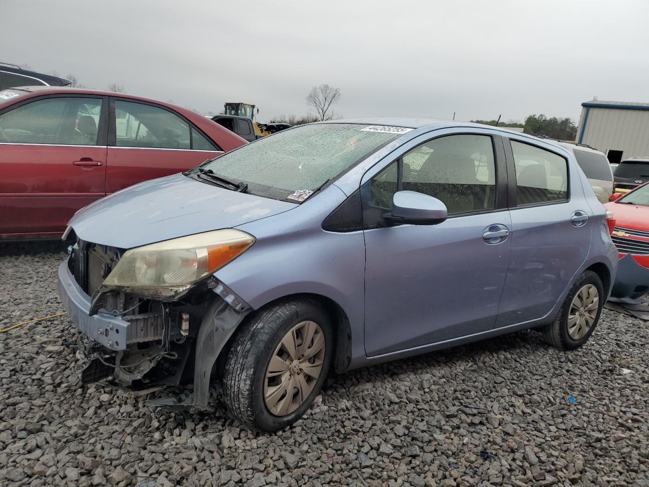 TOYOTA YARIS 2013
