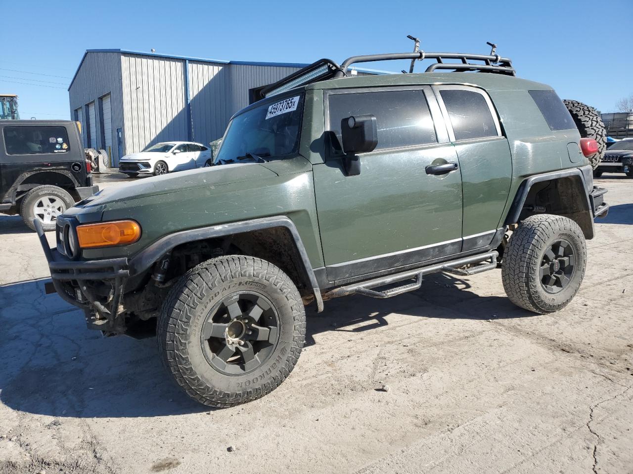 TOYOTA FJ CRUISER 2011