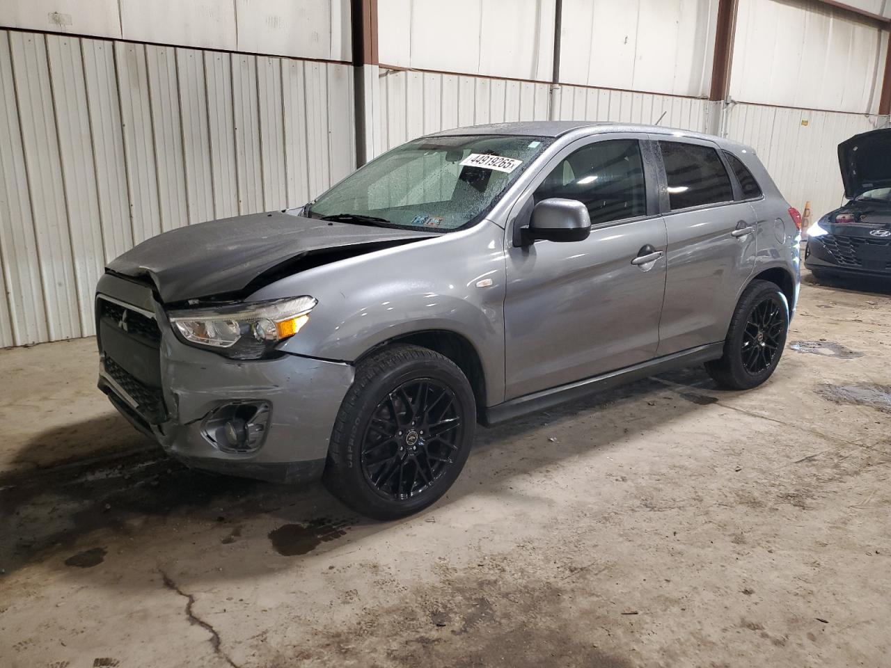 MITSUBISHI OUTLANDER 2015