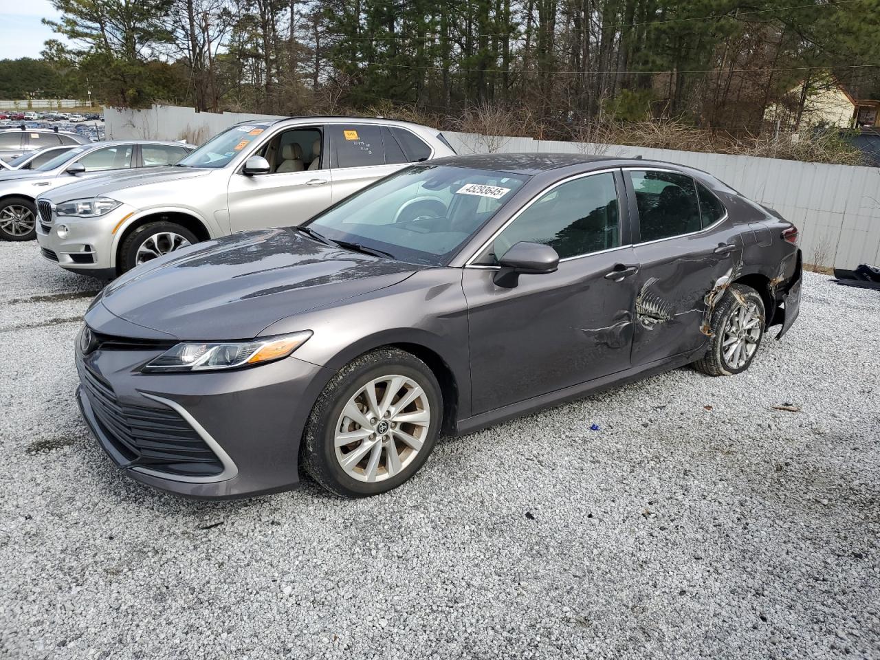 TOYOTA CAMRY LE 2022