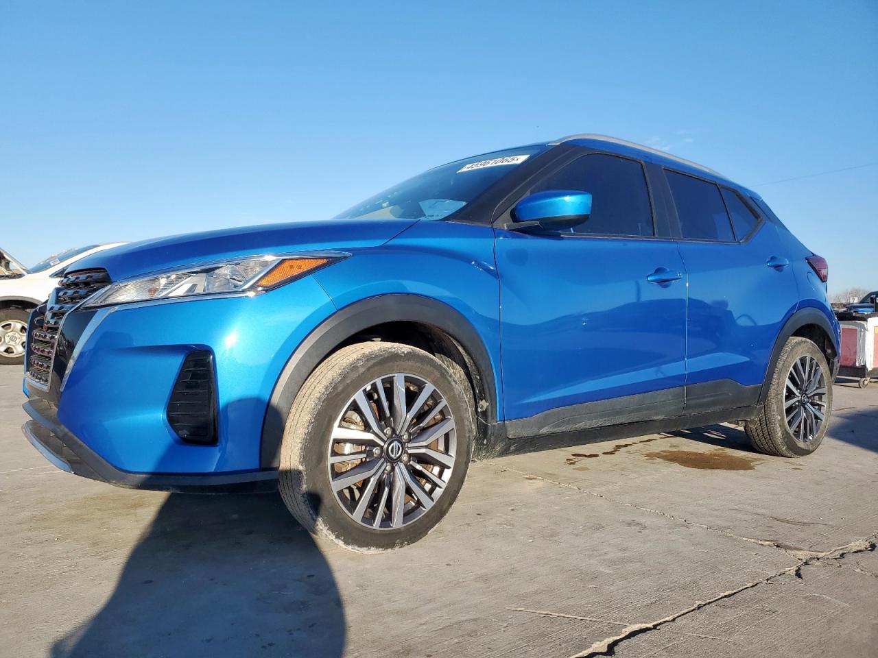 NISSAN KICKS SV 2021