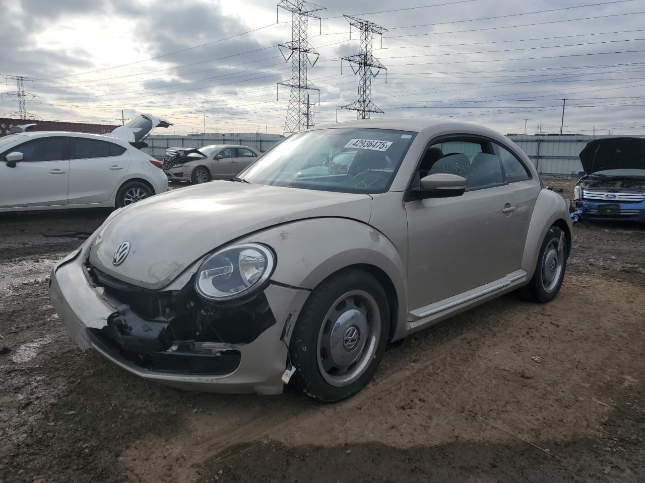 VOLKSWAGEN BEETLE 2012
