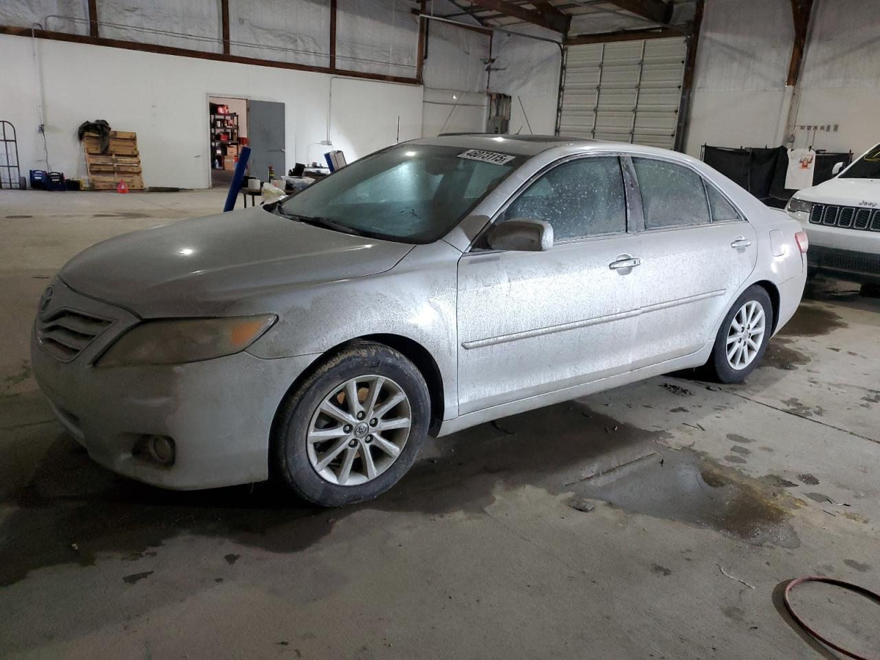TOYOTA CAMRY BASE 2011