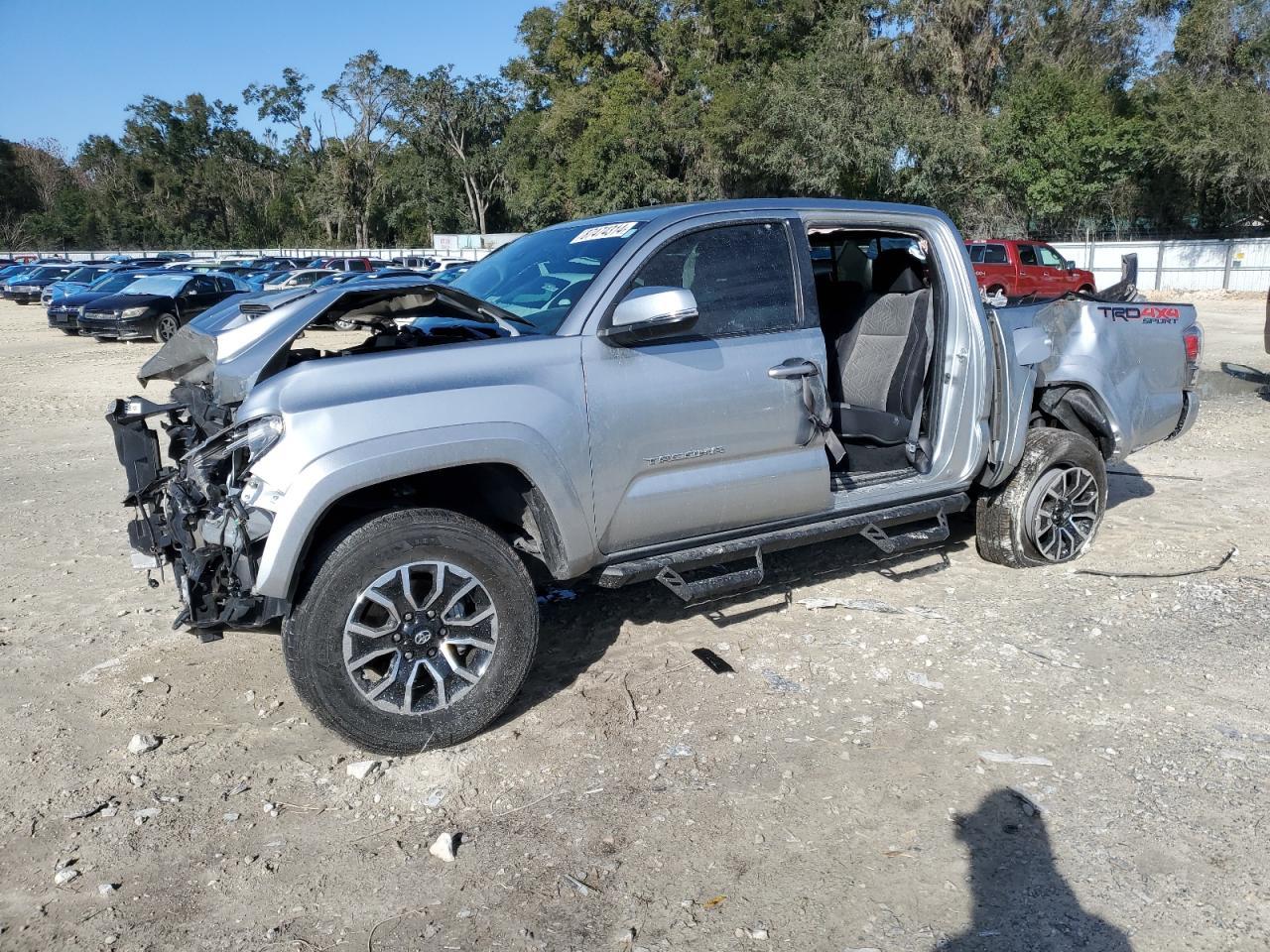 TOYOTA TACOMA DOU 2022