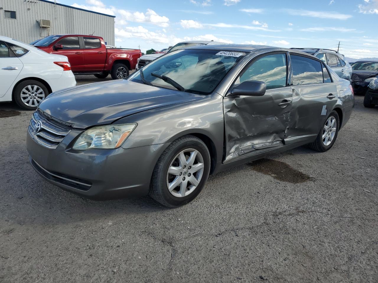 TOYOTA AVALON XL 2005