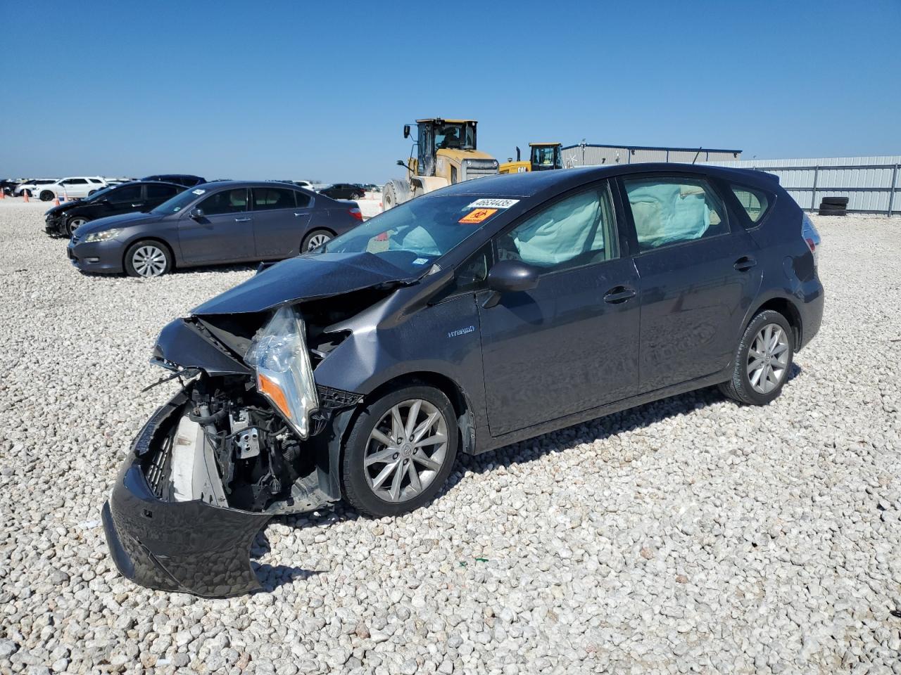 TOYOTA PRIUS V 2013