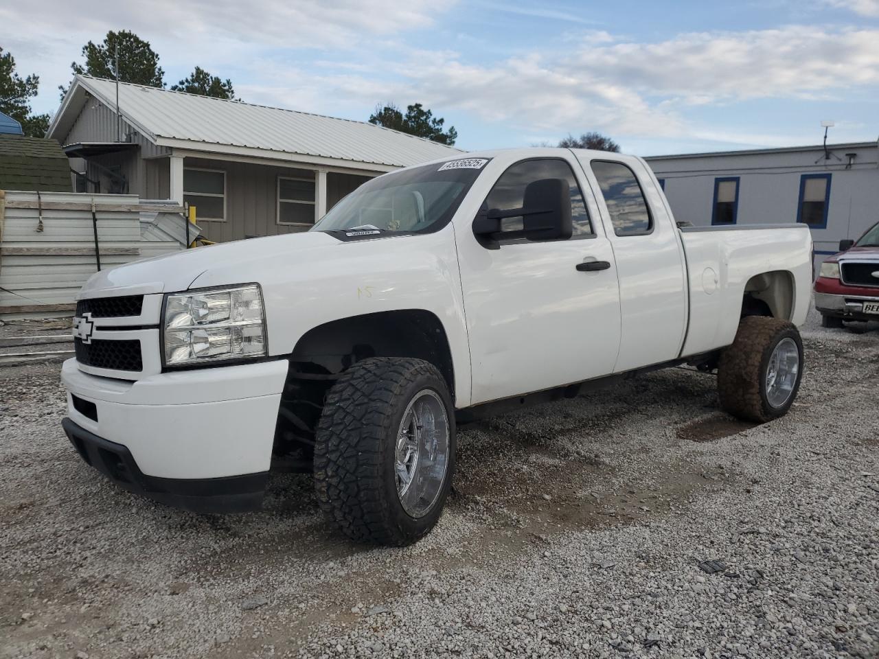 CHEVROLET SILVERADO 2011