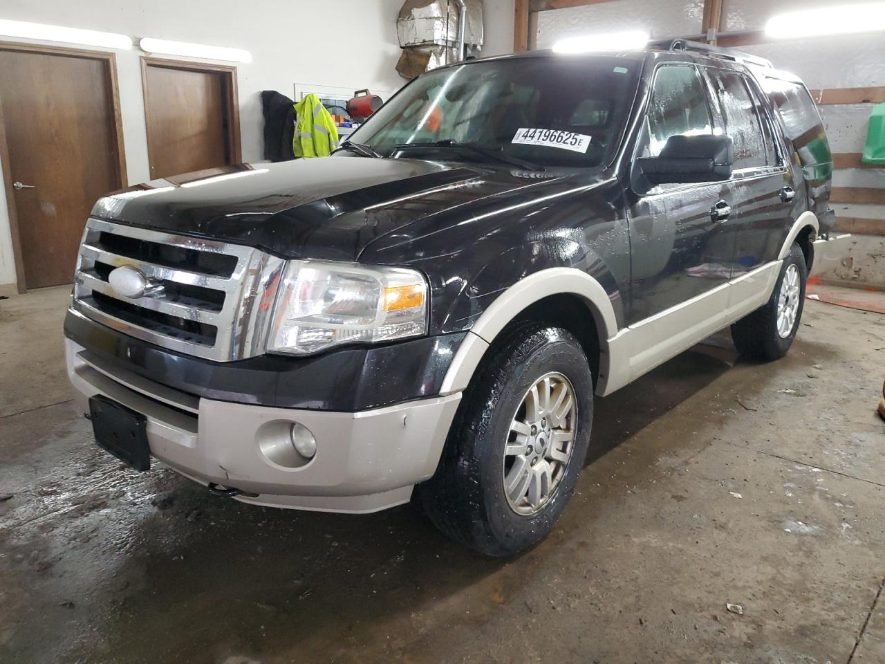FORD EXPEDITION 2010