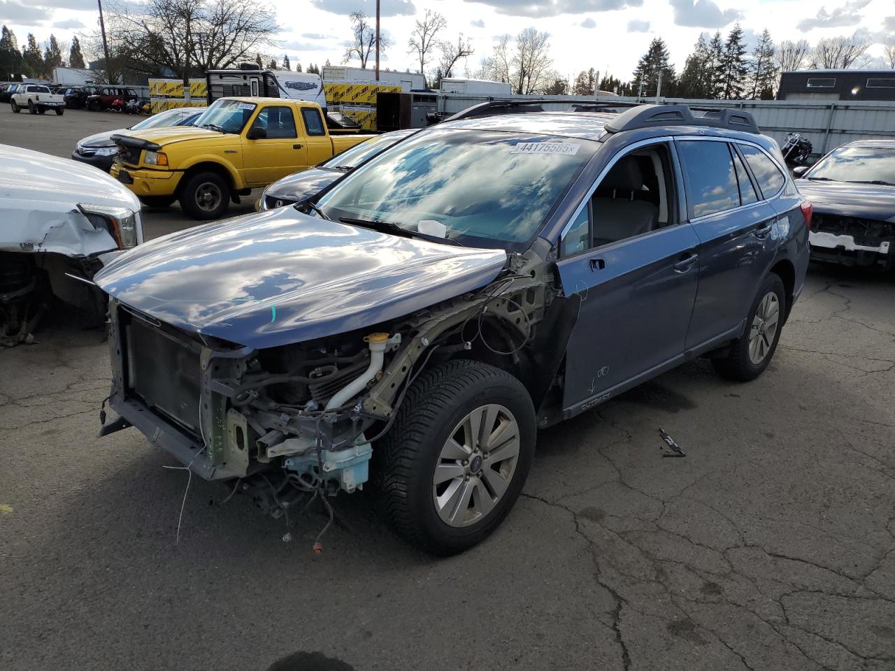 SUBARU OUTBACK 2. 2015