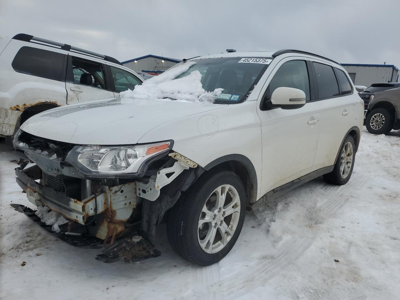MITSUBISHI OUTLANDER 2015