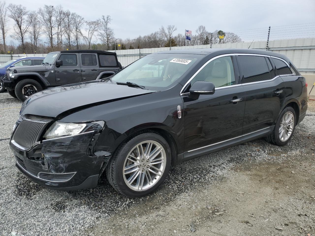 LINCOLN MKT 2016