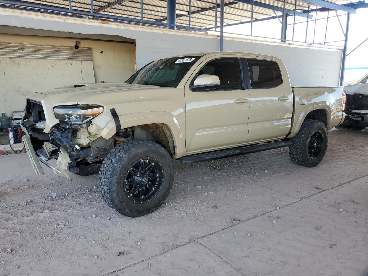 TOYOTA TACOMA 2017