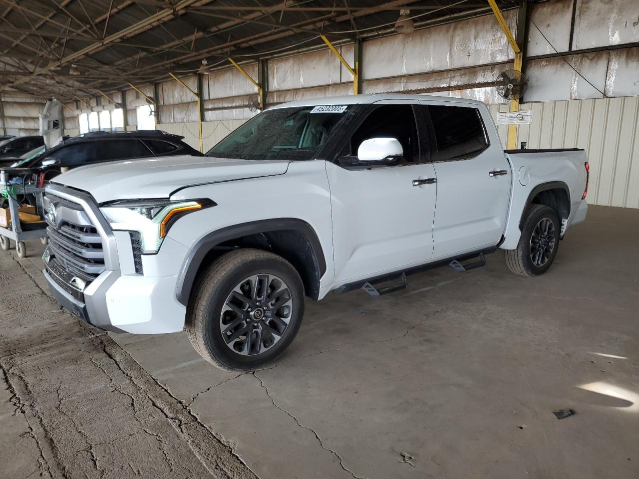 TOYOTA TUNDRA CRE 2023