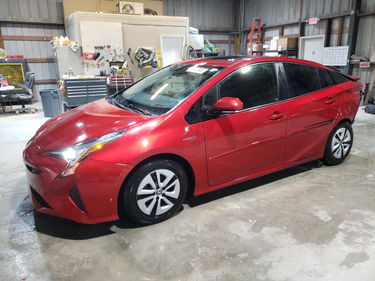 TOYOTA PRIUS 2018
