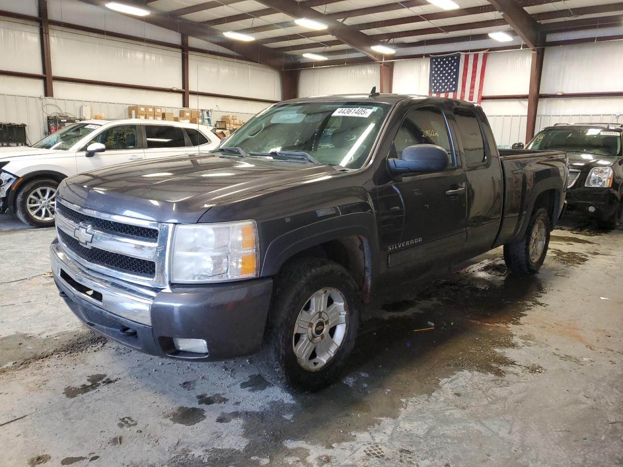 CHEVROLET SILVERADO 2011