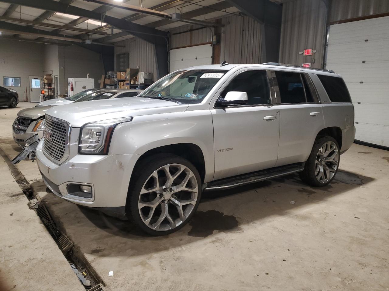 GMC YUKON SLT 2015