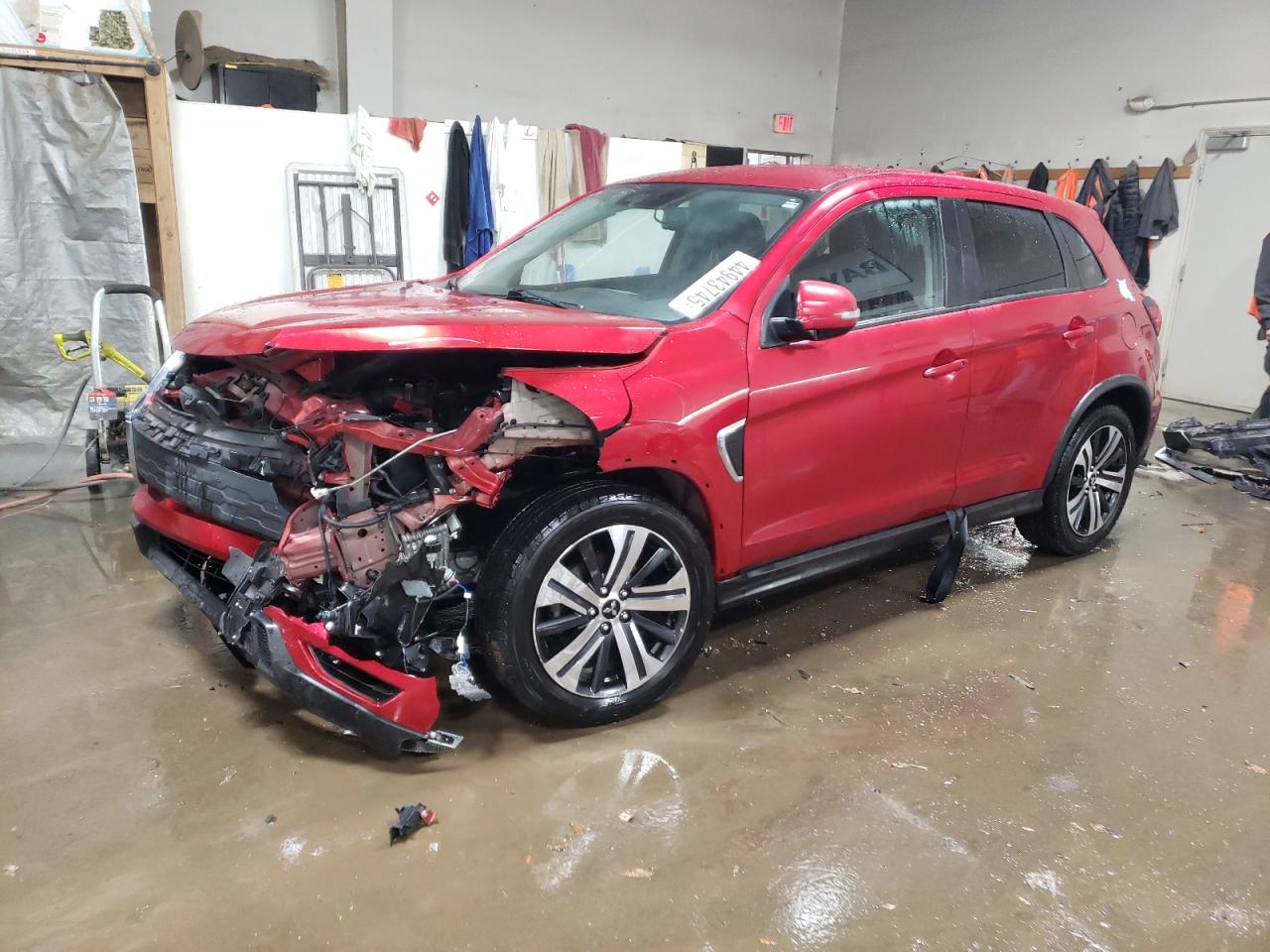 MITSUBISHI OUTLANDER 2020