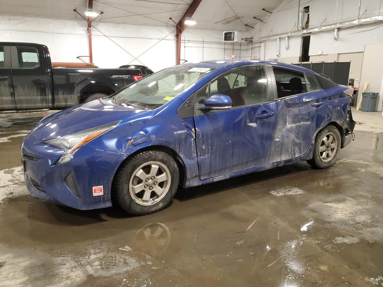 TOYOTA PRIUS 2016
