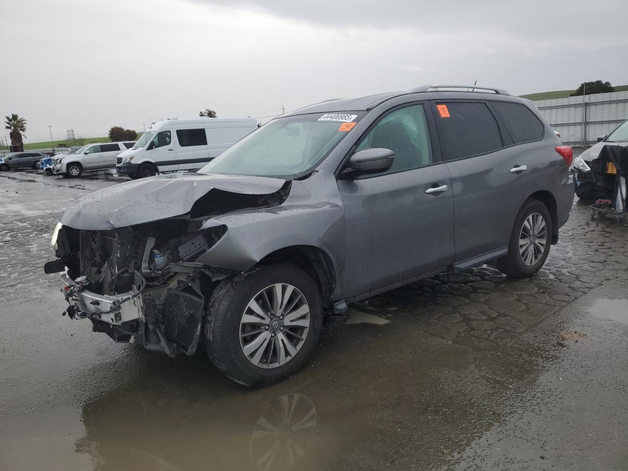 NISSAN PATHFINDER 2018