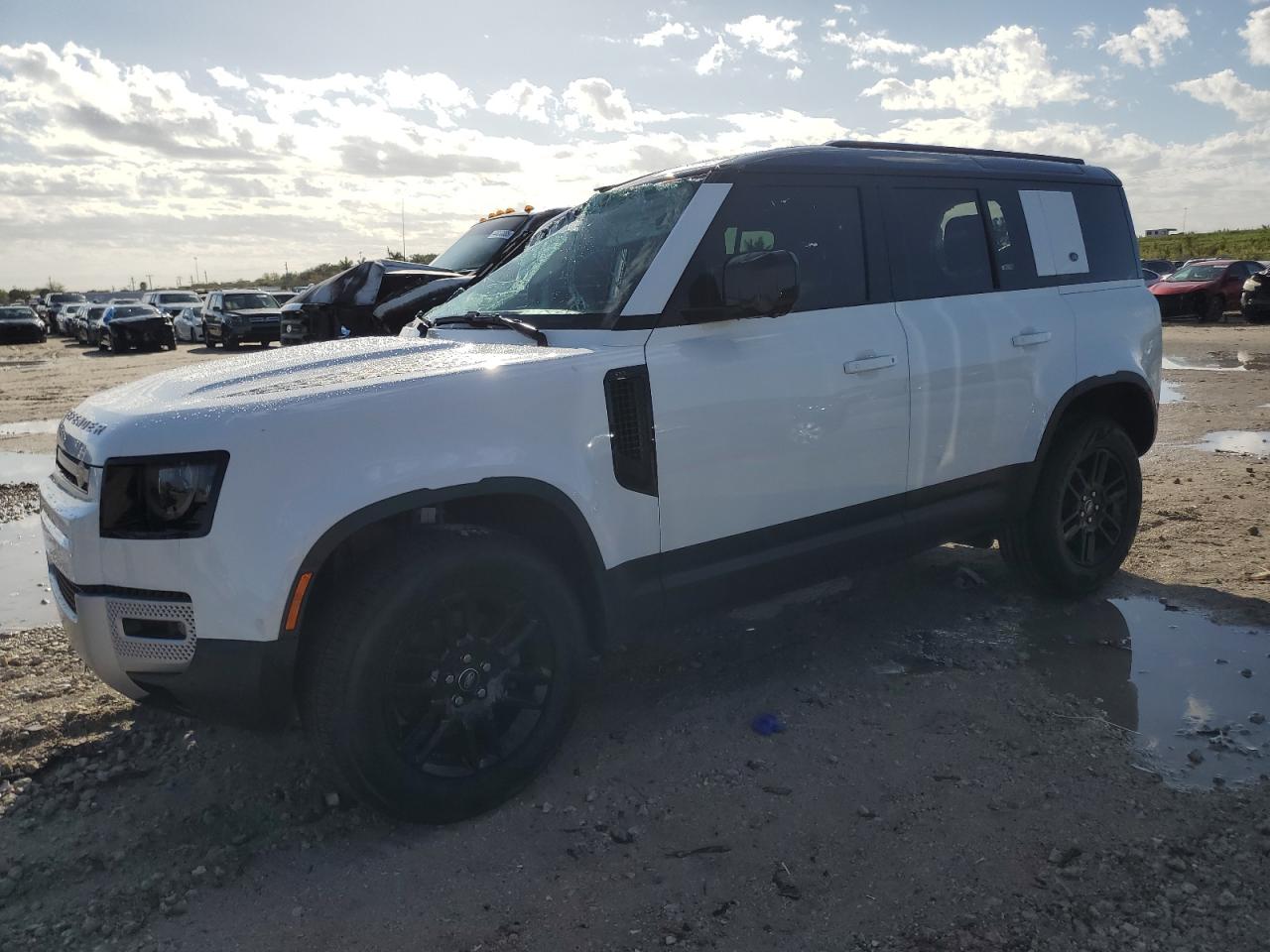 LAND ROVER DEFENDER 1 2023