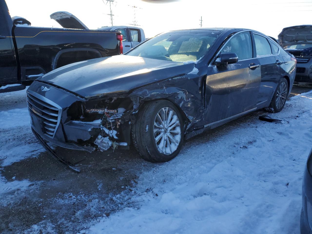 HYUNDAI GENESIS 3. 2015