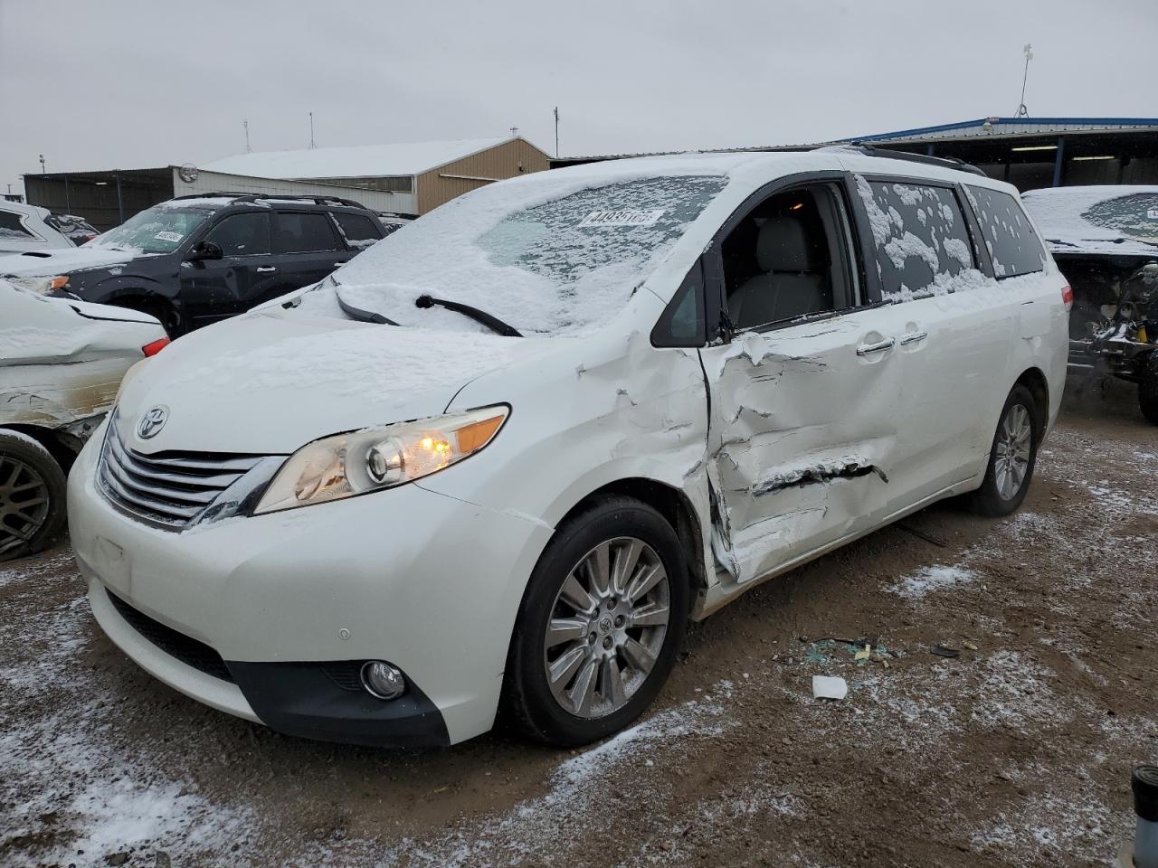 TOYOTA SIENNA XLE 2012