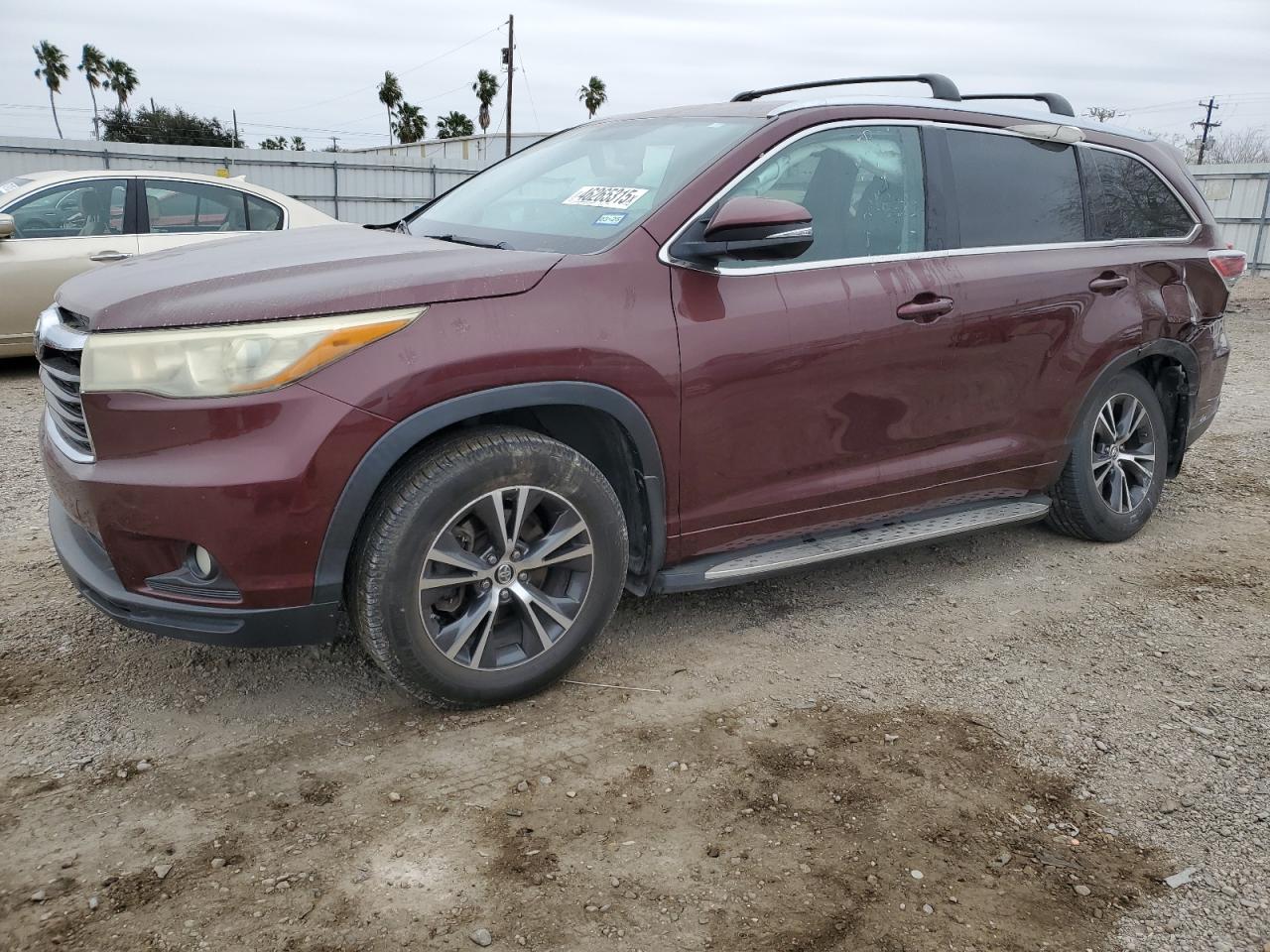 TOYOTA HIGHLANDER 2016