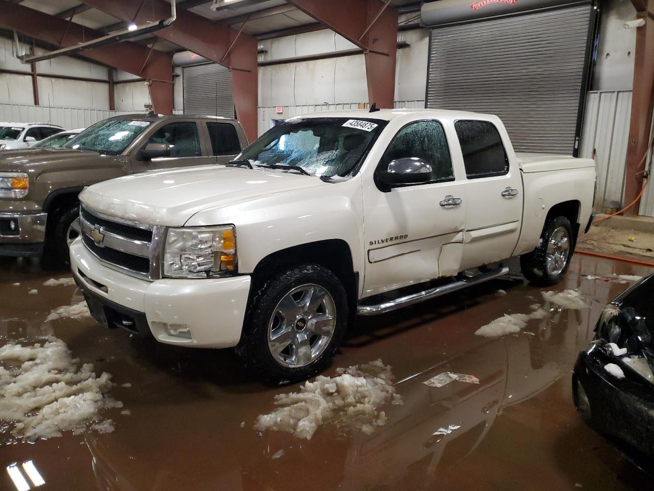 CHEVROLET SILVERADO 2011
