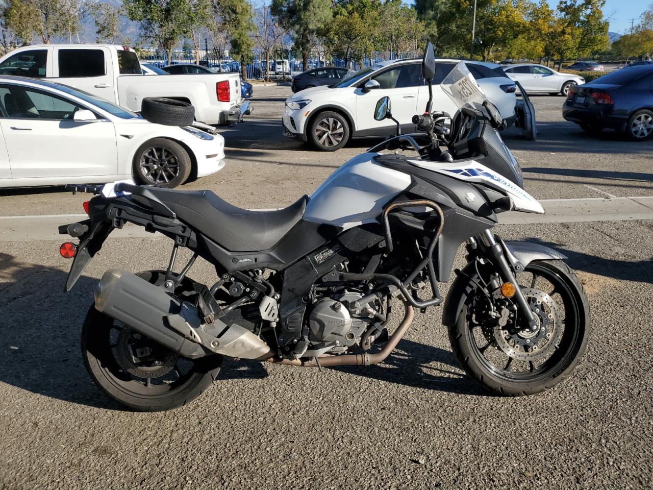 SUZUKI DL650 2022