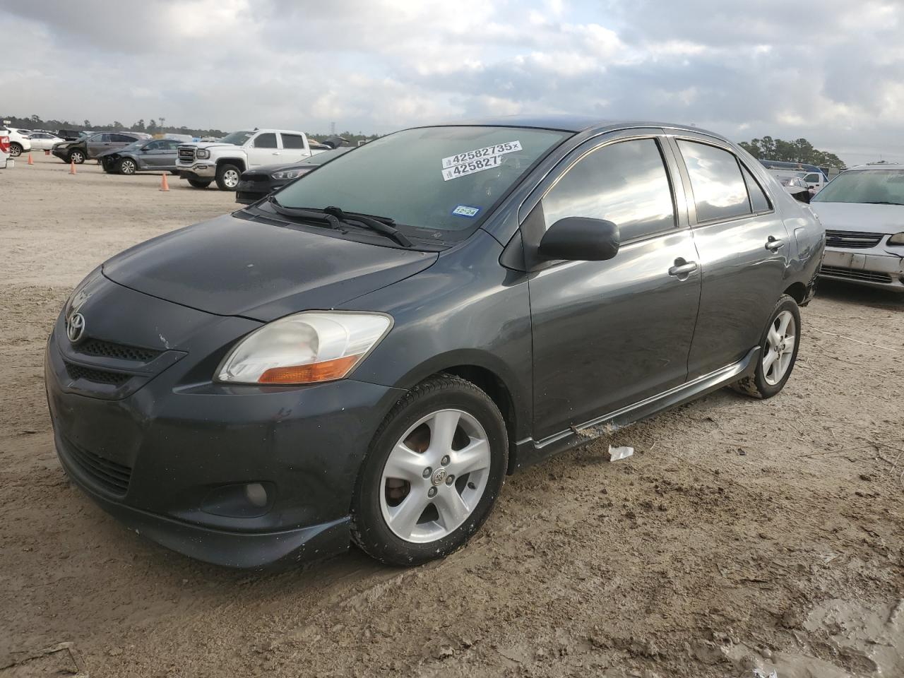 TOYOTA YARIS 2008