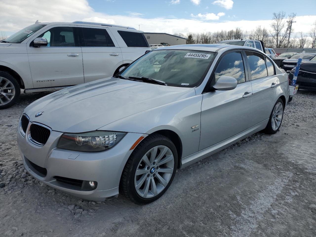 BMW 328 XI 2011
