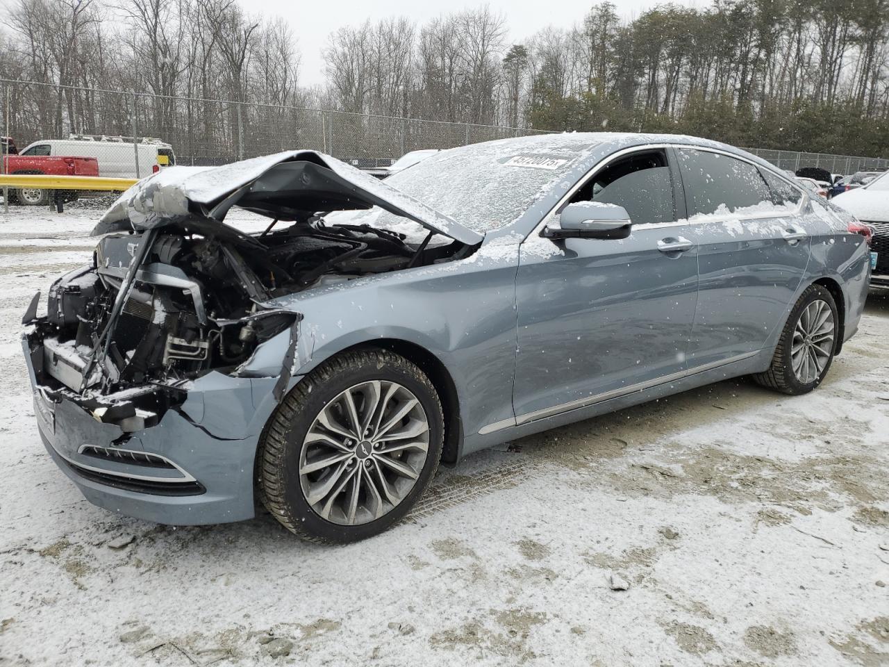 HYUNDAI GENESIS 3. 2015