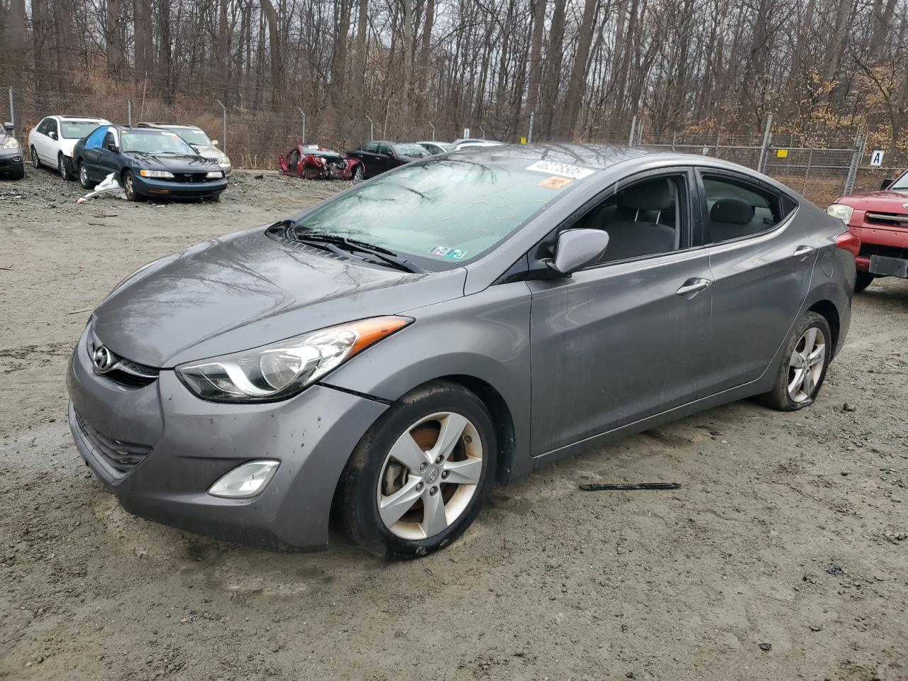 HYUNDAI ELANTRA GL 2013