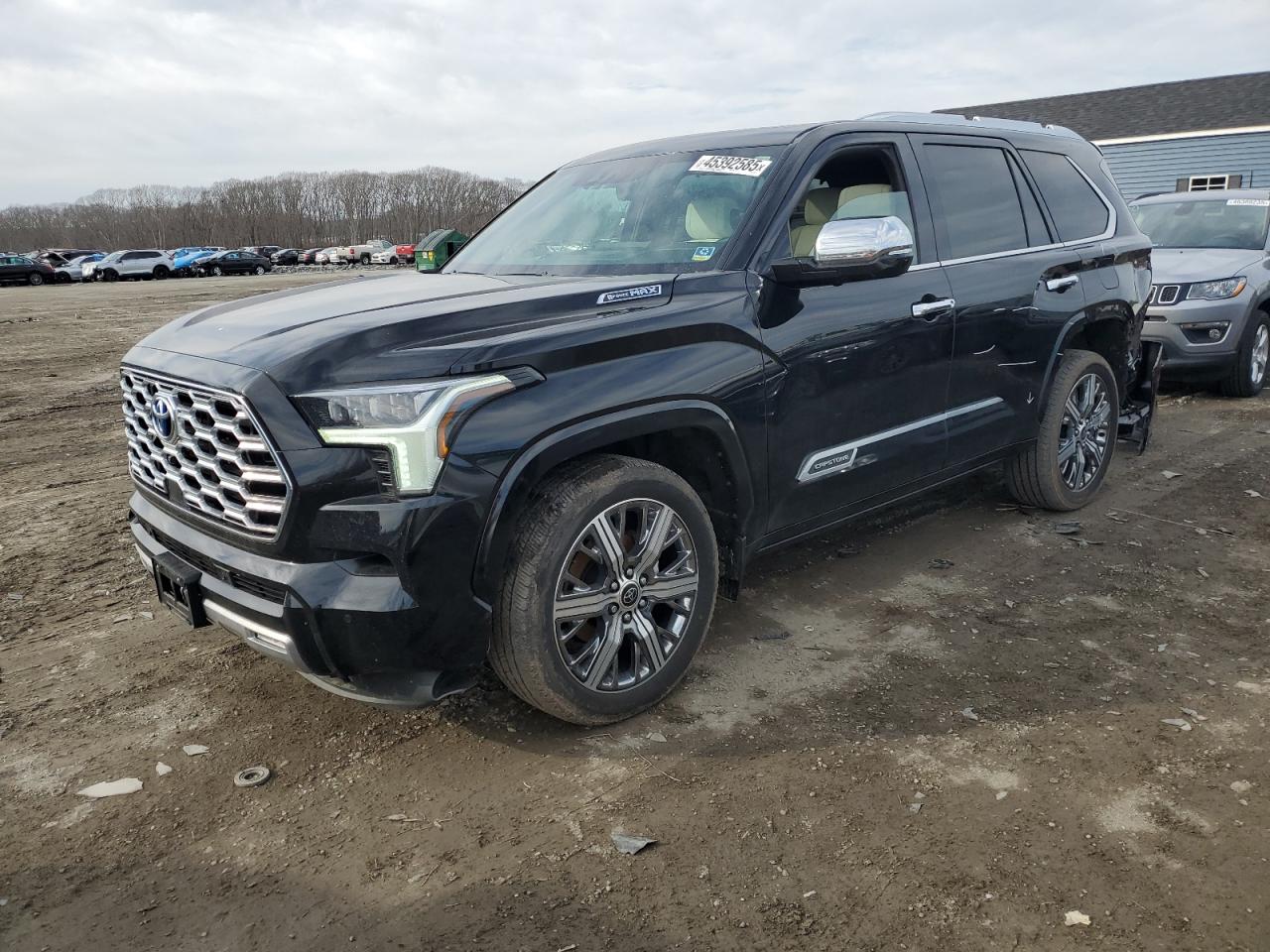 TOYOTA SEQUOIA SR 2023