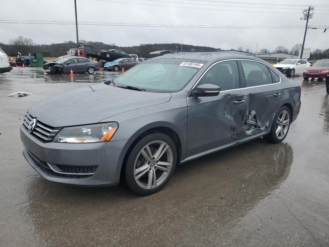 VOLKSWAGEN PASSAT SE 2014