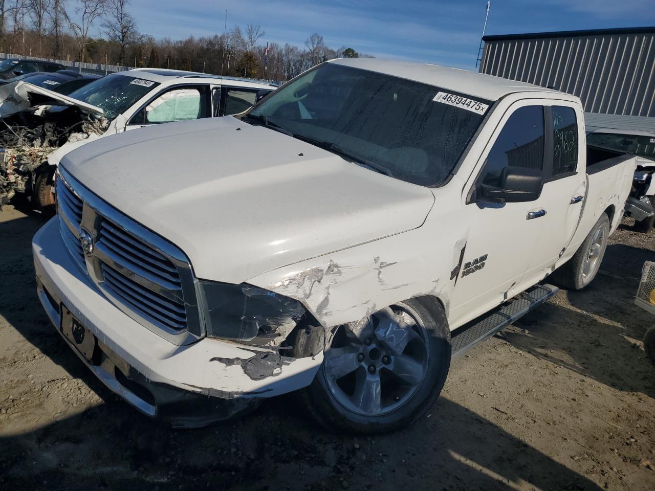 RAM 1500 SLT 2015