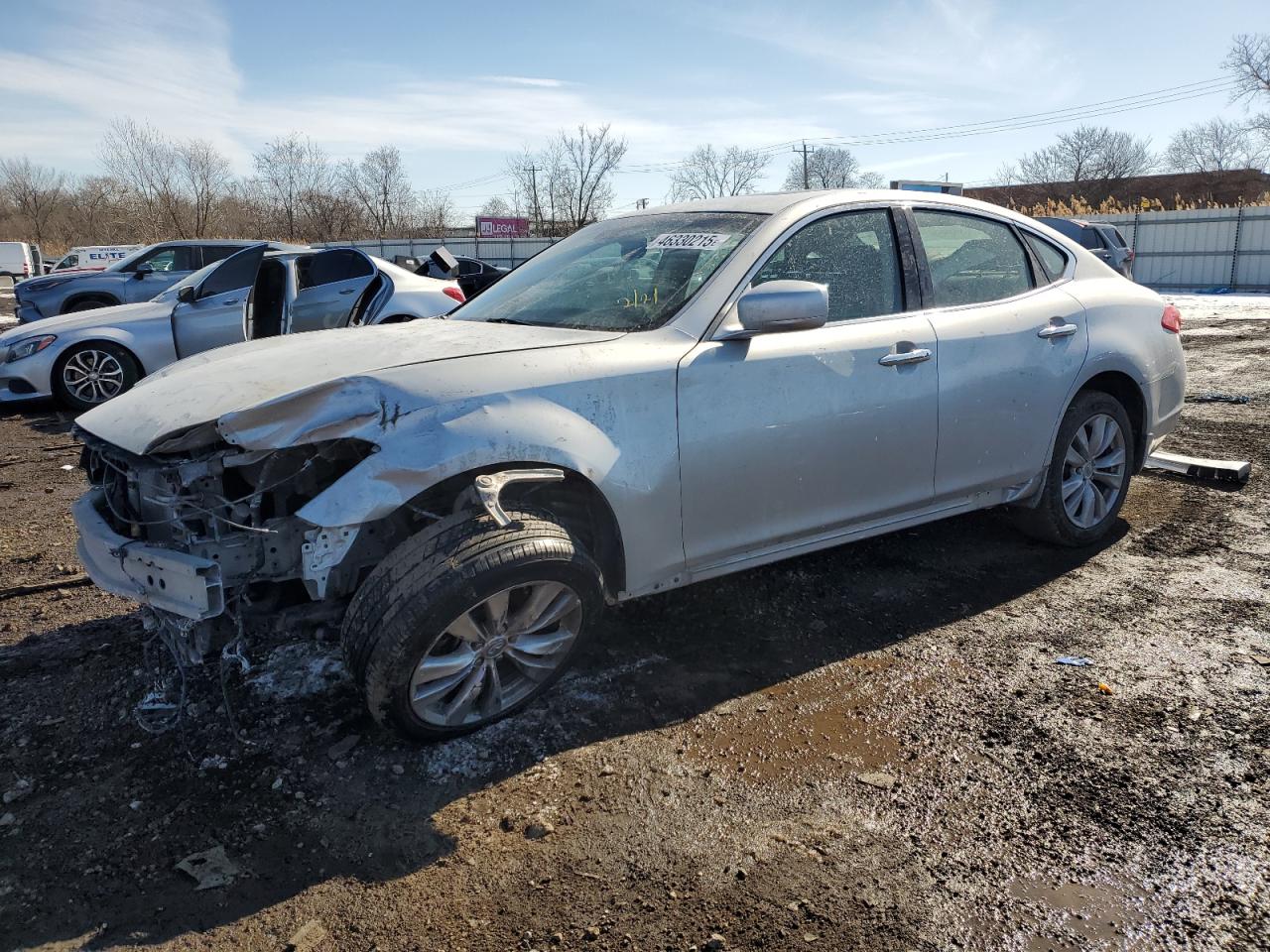 INFINITI M37 X 2011