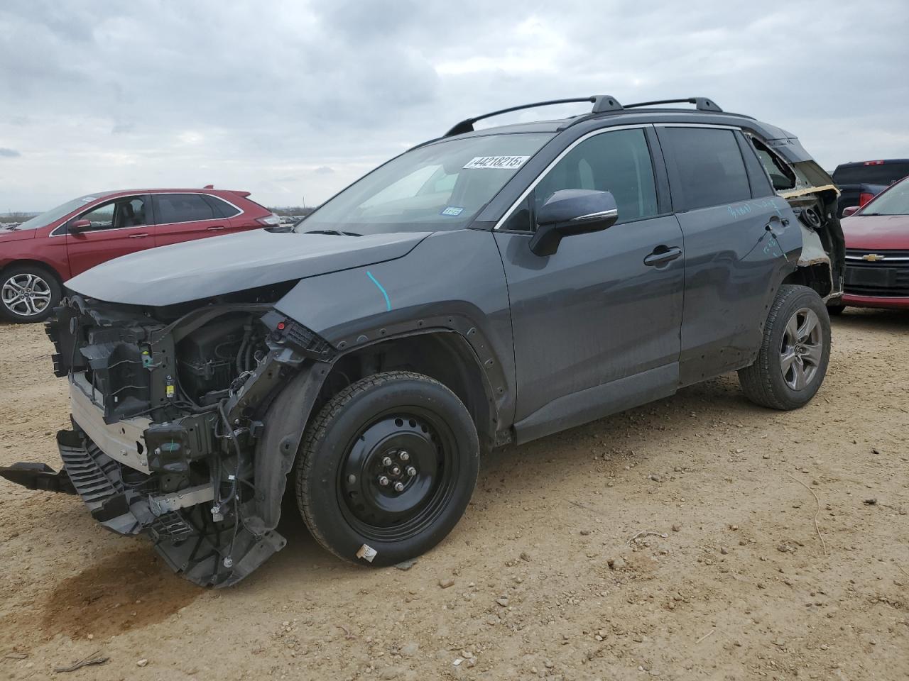 TOYOTA RAV4 XLE 2023