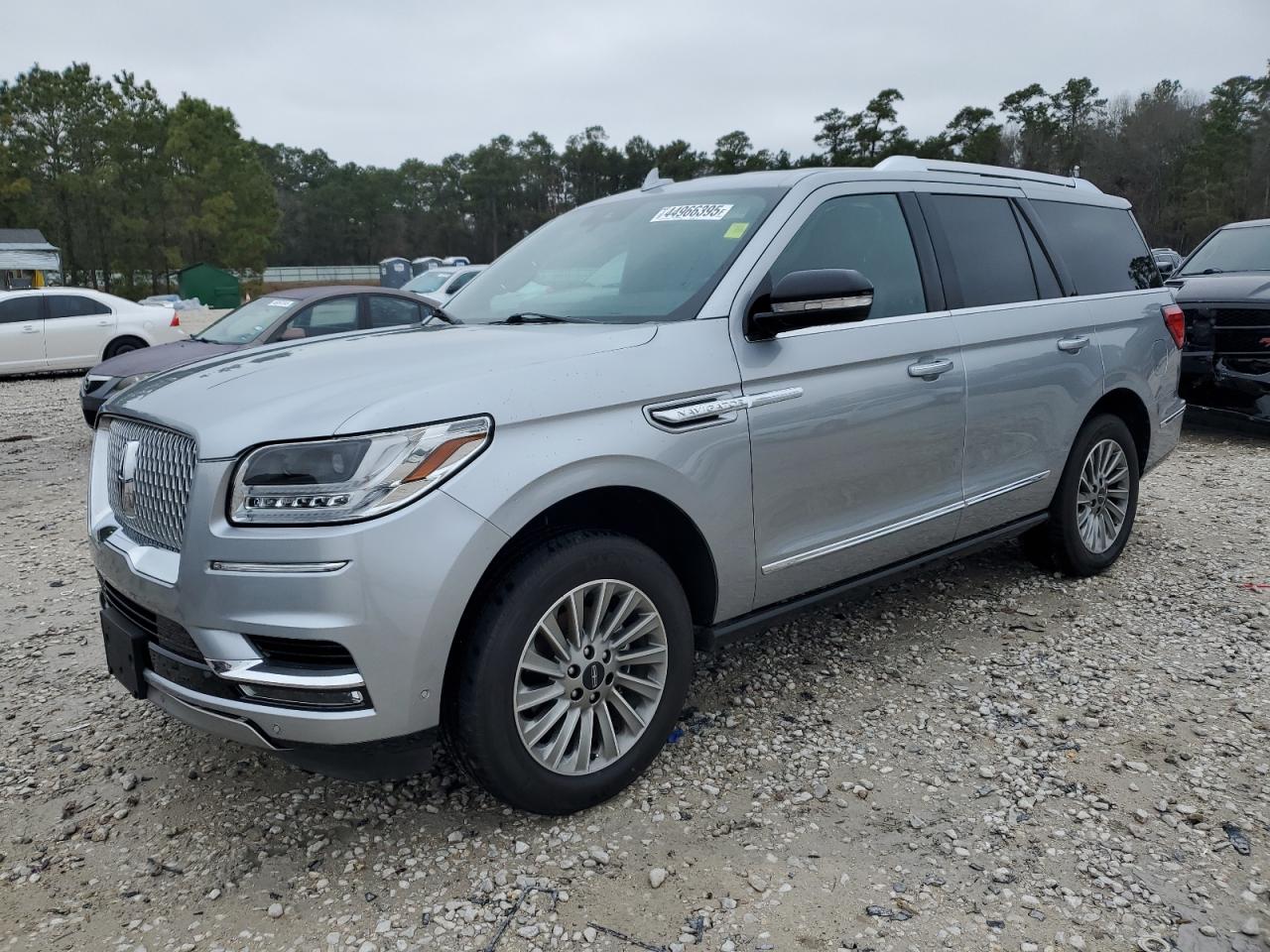 LINCOLN NAVIGATOR 2021