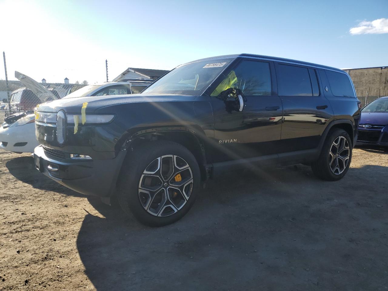 RIVIAN R1S ADVENT 2023