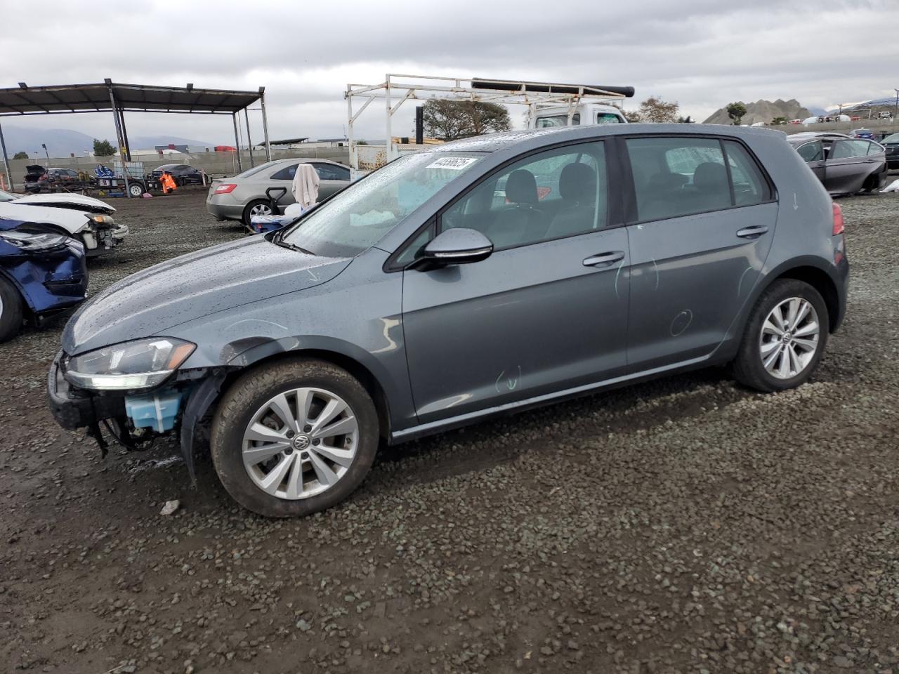 VOLKSWAGEN GOLF 2020