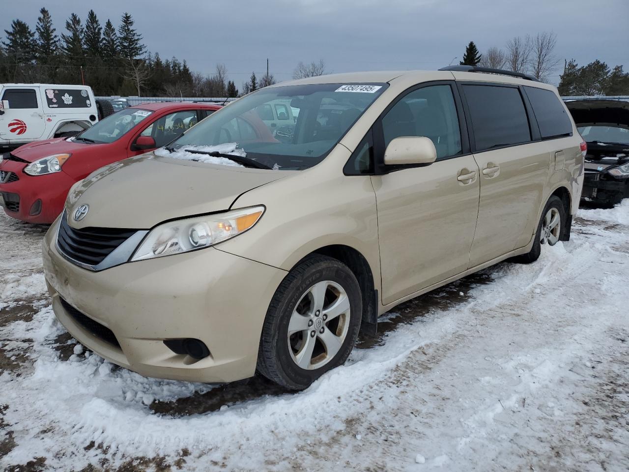 TOYOTA SIENNA BAS 2011