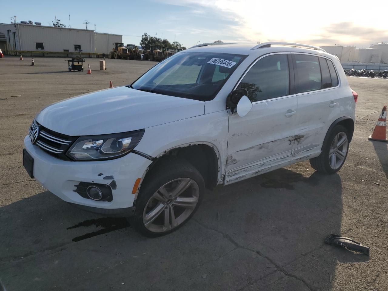 VOLKSWAGEN TIGUAN S 2015