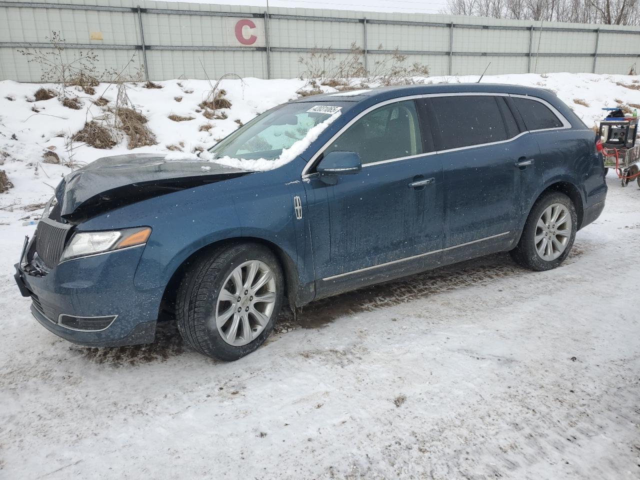 LINCOLN MKT 2016