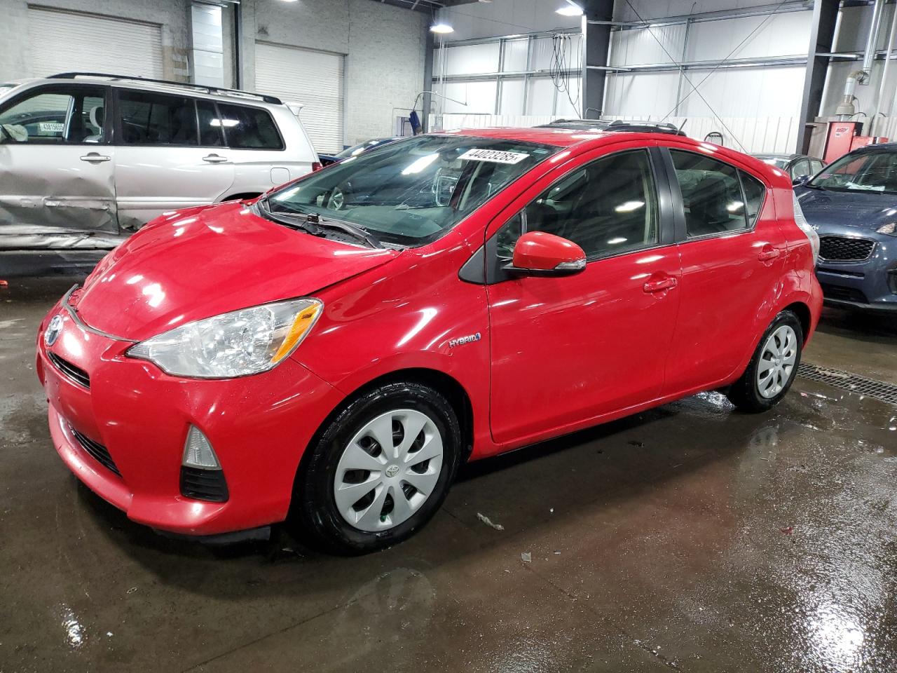 TOYOTA PRIUS C 2014