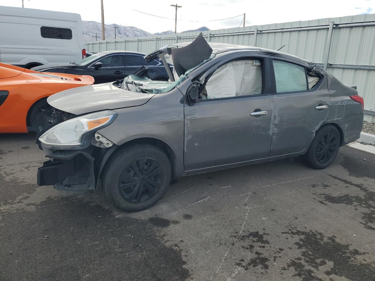 NISSAN VERSA S 2017