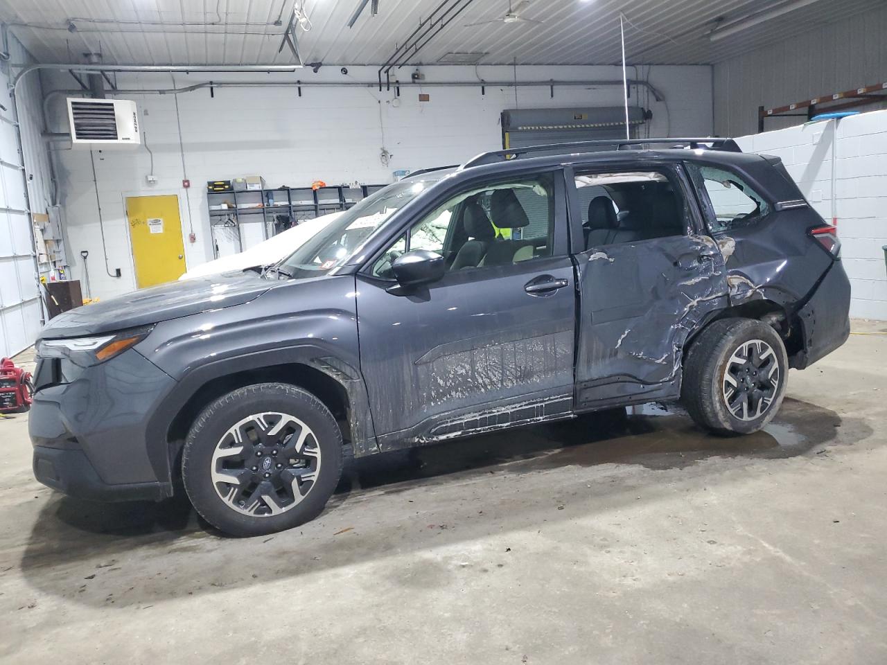 SUBARU FORESTER 2025