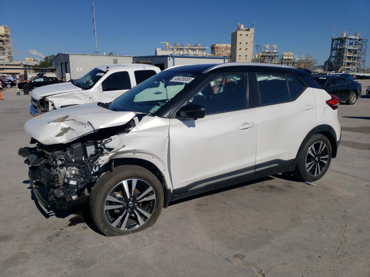 NISSAN KICKS 2020